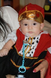 Y el Principe Ricardo no se podía perder el cumple de su prima